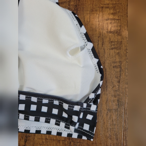 Shein high waisted swimsuit - Picture 12 of 12